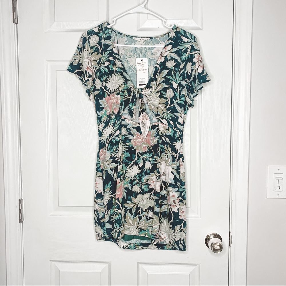 American threads green tropical floral print dress